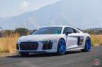 Audi R8 V10 on Blue Vossen Wheels (HC-1) 2017 года